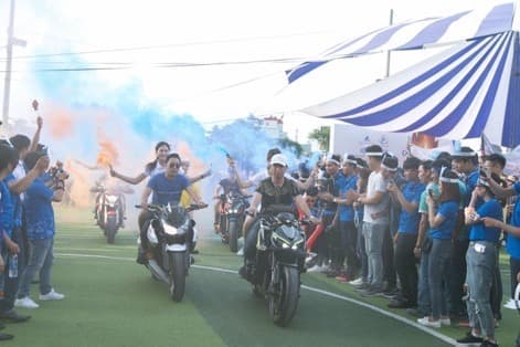 Dat Xanh Group · Sports Day 8